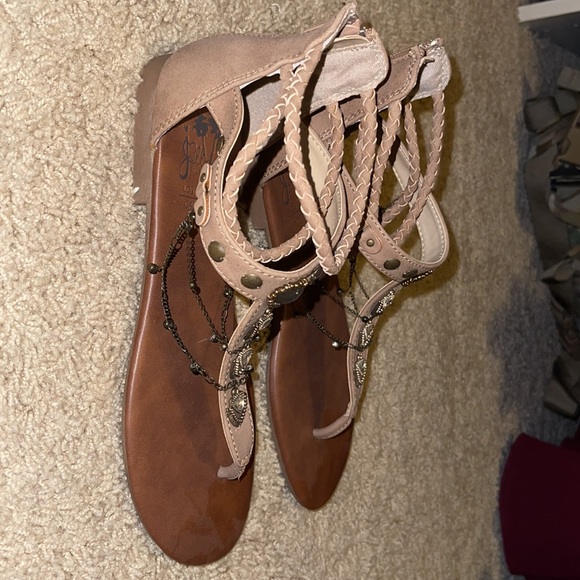 Size 8 Sandals - Picture 2 of 3